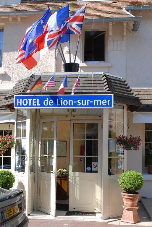 Hotel De Lion Sur Mer Buitenkant foto